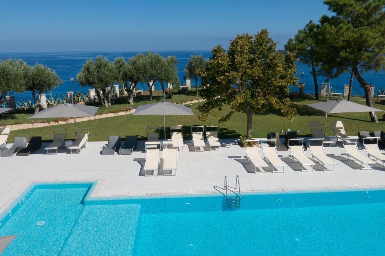 Tui Blue Tropea Hotel Santa Domenica  Exterior foto